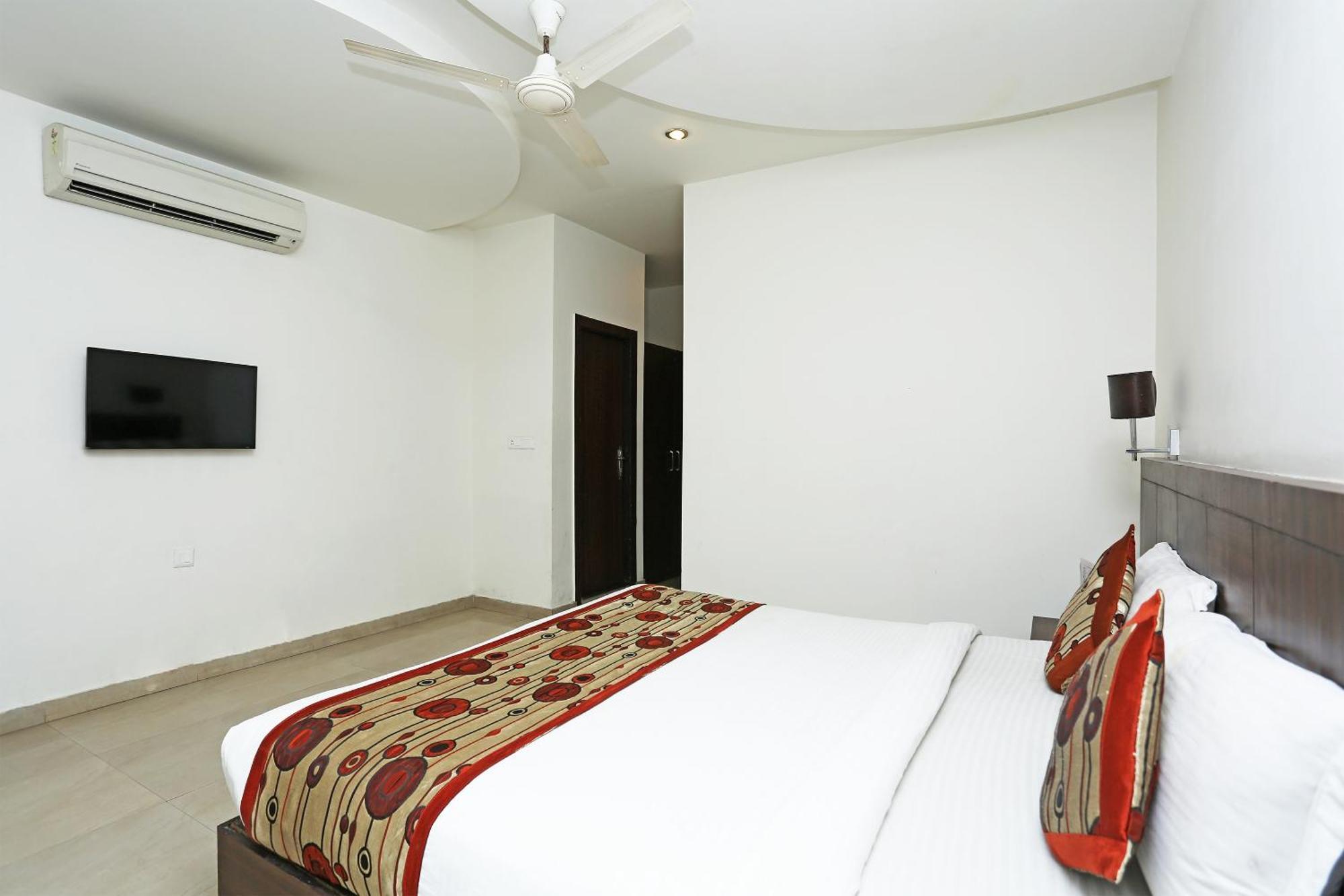 Capital O 3600 Hotel Royal Windsor Kathgodam Exterior photo